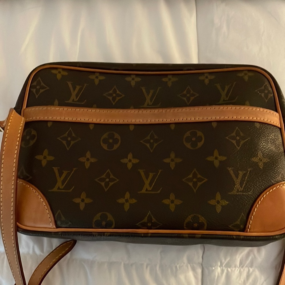 Louis Vuitton cross body